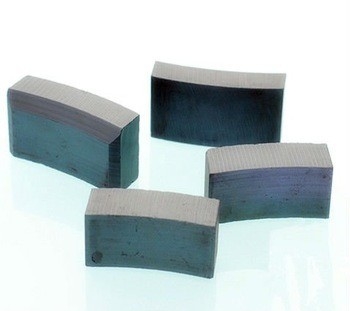 calidad  6Fe2O3 Ferrite Bar Magnets Charcoal Gray For Textile Machine Motor fábrica