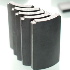 Bloque Ring Shape de Gray Anisotropic Ferrite Magnet Arc del carbón de leña
