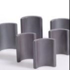 Forma de cerámica de la teja del imán del motor eléctrico del imán de la ferrita de SrO 6Fe2O3
